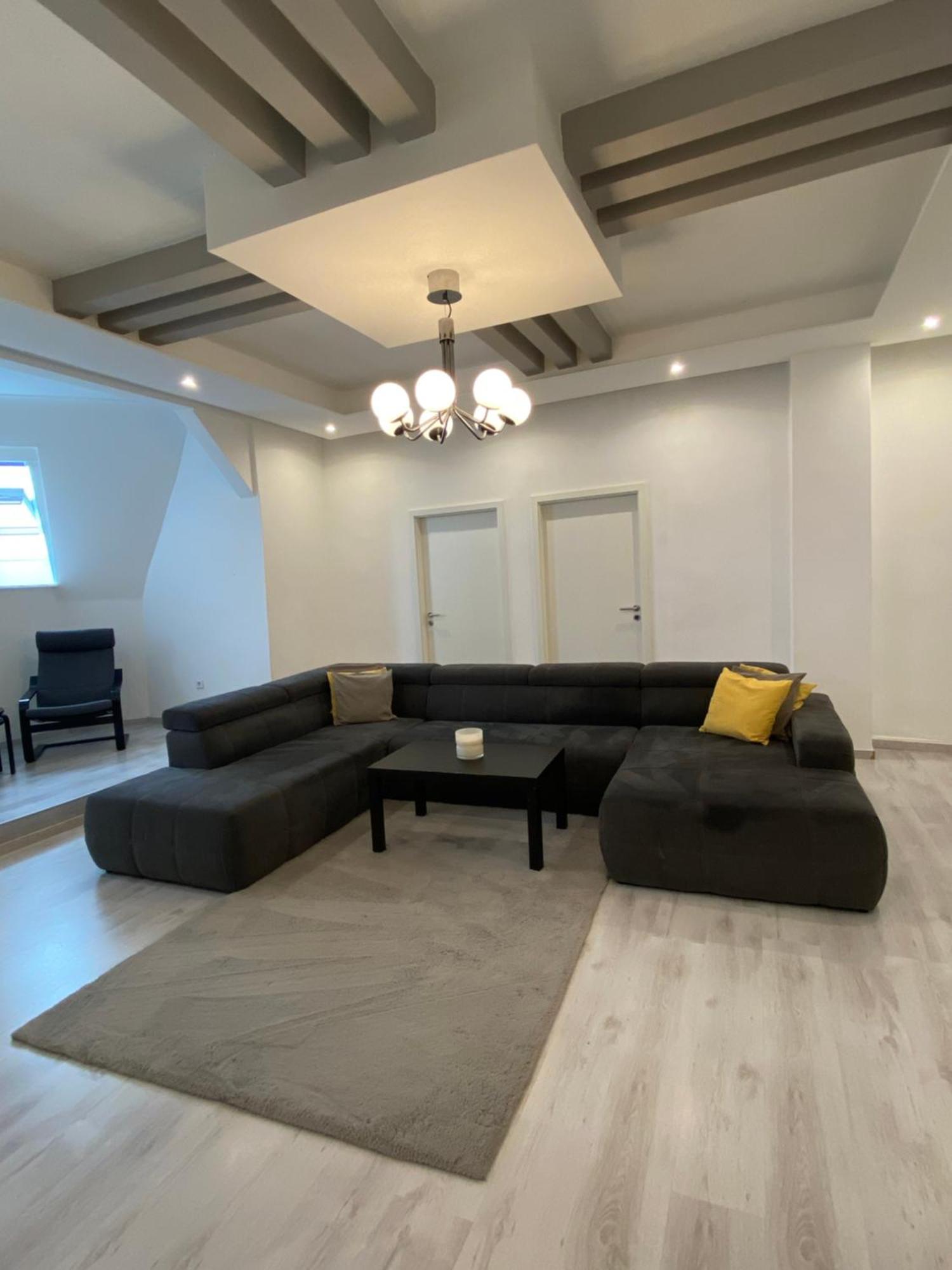 4 Design Atelier Apartment *